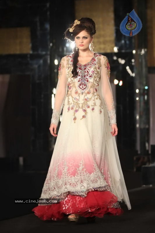 Aamby Valley India Bridal Week Day 1 All Shows  - 46 / 90 photos