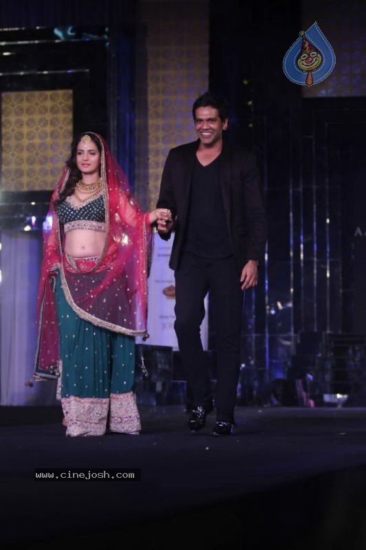 Aamby Valley India Bridal Week Day 1 All Shows  - 52 / 90 photos