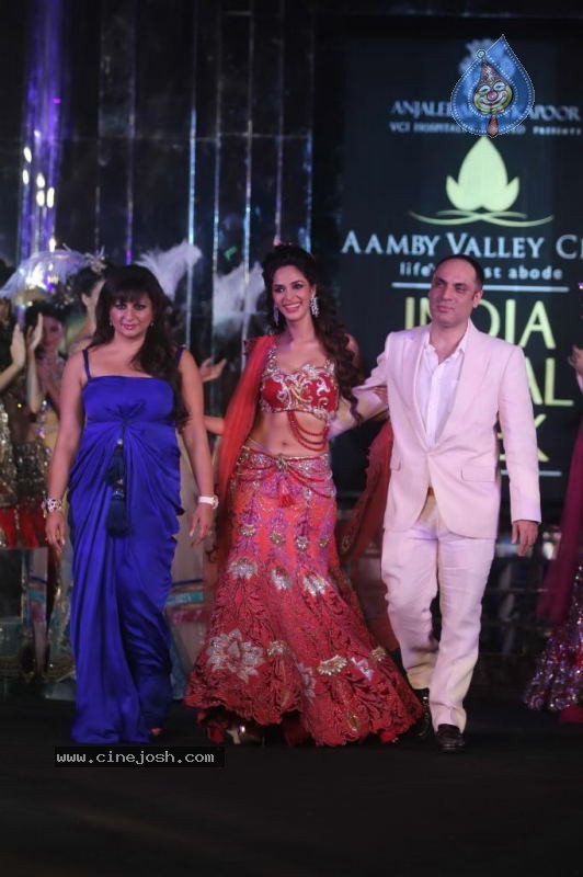 Aamby Valley India Bridal Week Day 1 All Shows  - 53 / 90 photos