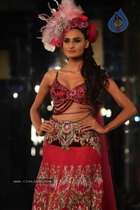 Aamby Valley India Bridal Week Day 1 All Shows  - 56 / 90 photos