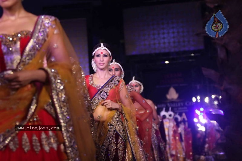 Aamby Valley India Bridal Week Day 1 All Shows  - 76 / 90 photos