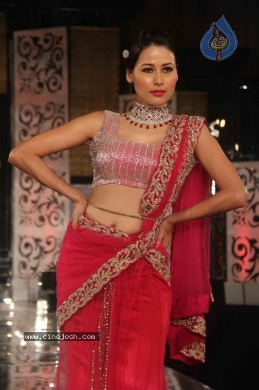 Aamby Valley India Bridal Week Day 3 - 10 / 55 photos