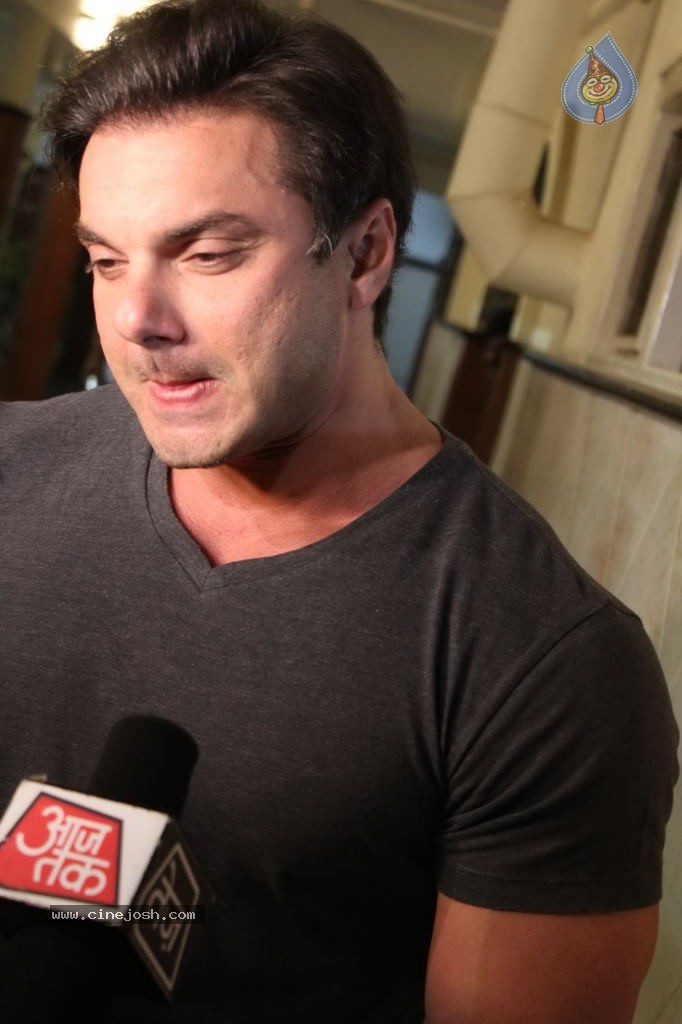 Aamir Ali and Sanjeeda Sheikh Wedding - 19 / 35 photos