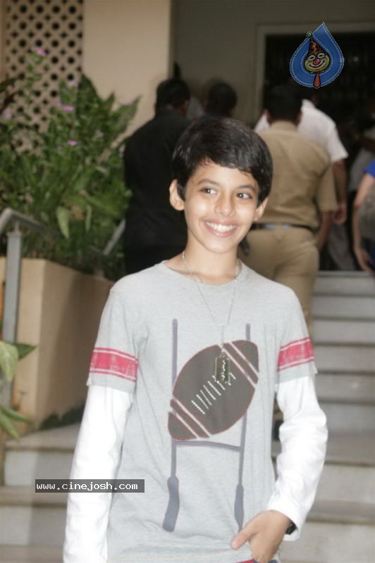 Aamir Khan Promotes Zokkomon - 46 / 50 photos