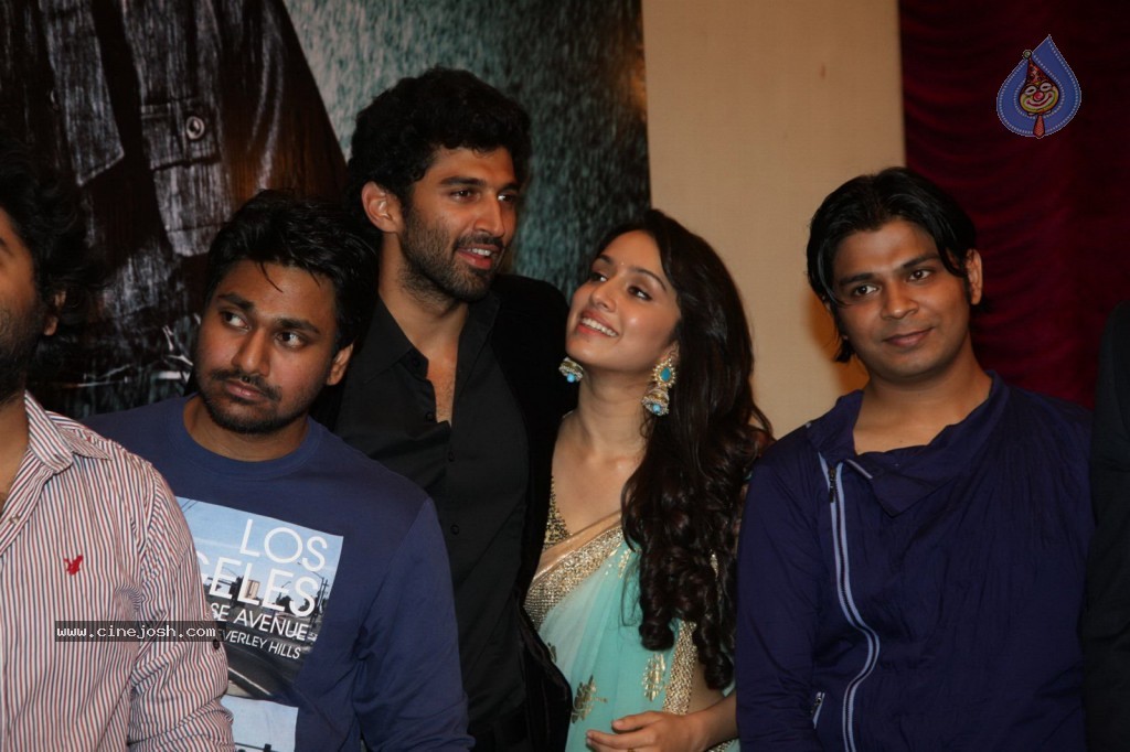 Aashiqui 2 First Look Launch - 28 / 75 photos