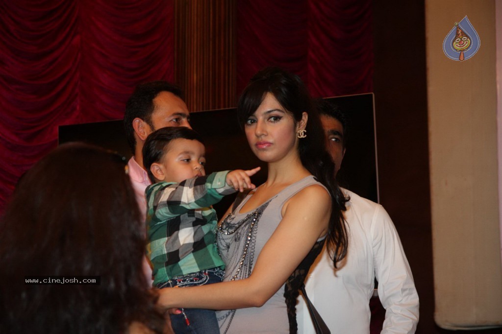 Aashiqui 2 First Look Launch - 67 / 75 photos