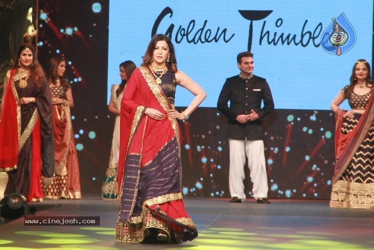 Abu Jani And Sandeep Khosla Fashion Show Photos - 24 / 40 photos