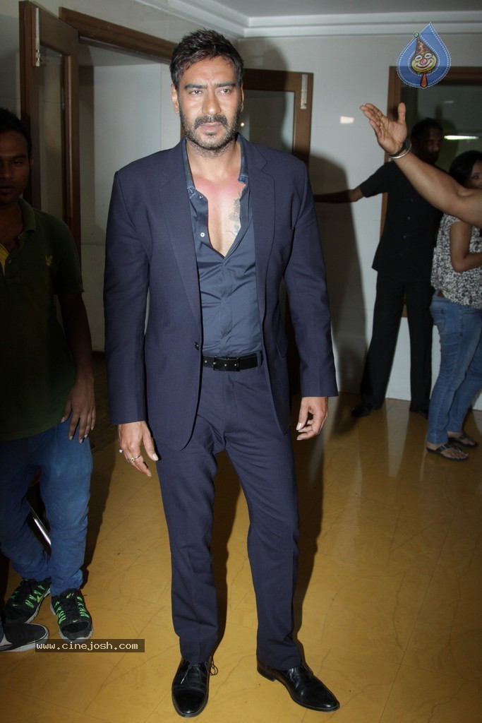 Action Jackson Team at KBC Sets - 59 / 59 photos