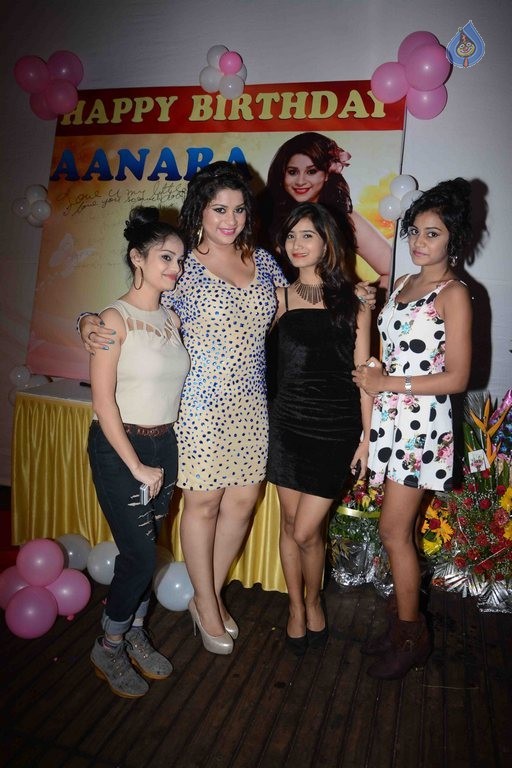 Actress Aanara Gupta Birthday Bash - 10 / 21 photos