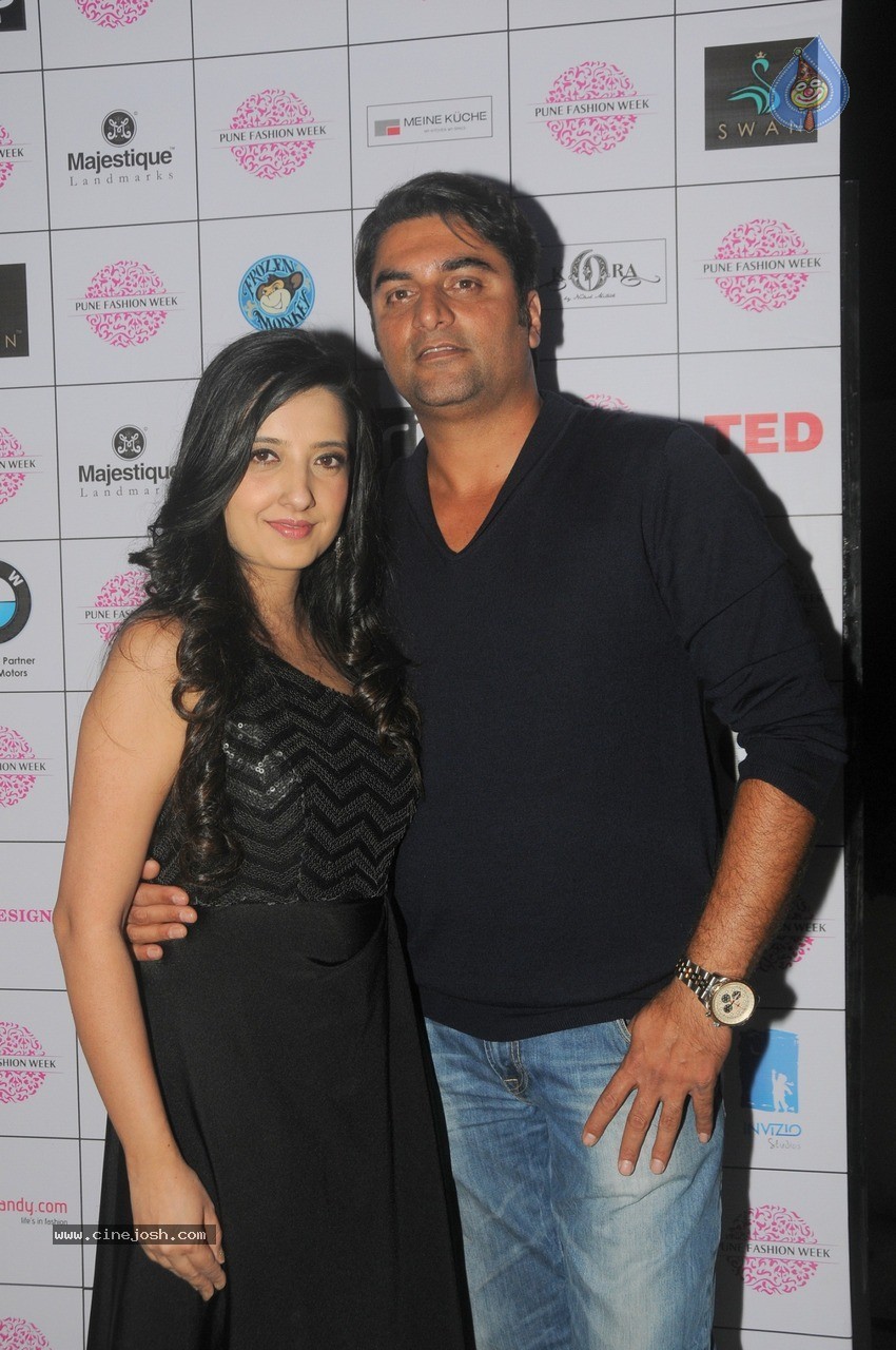 Aditi Govitrikar Walks the Ramp for Amy Billimoria - 18 / 28 photos