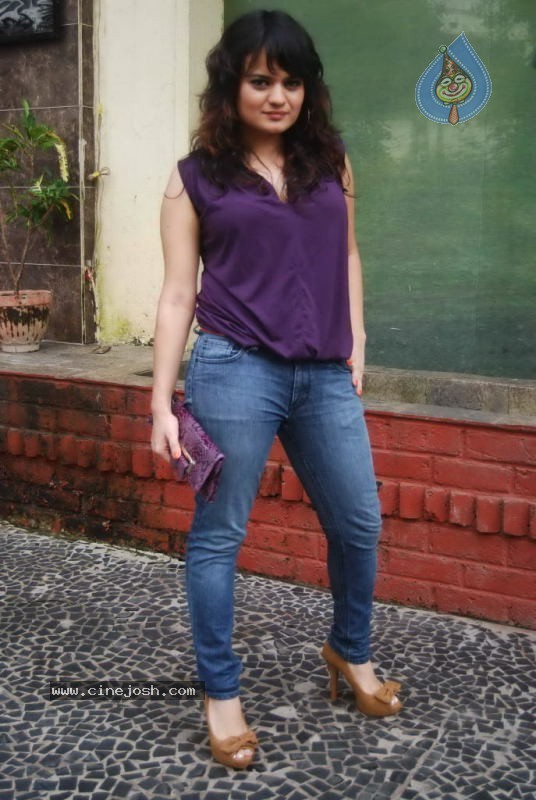 AE Dosheeza Album Launch - 6 / 21 photos