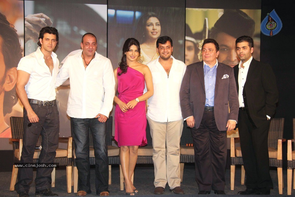 Agneepath Movie First Look Launch - 7 / 38 photos