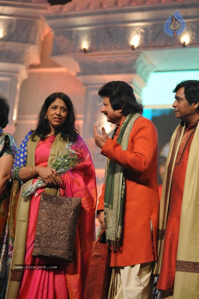 Aish at Sri Sathya Sai Baba 3rd Anniversary Event - 97 / 103 photos