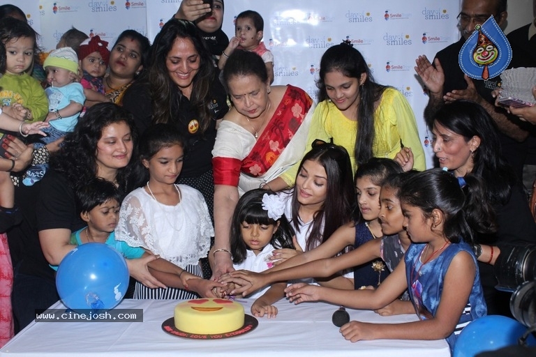 Aishwarya Rai Bachchan Announces Her Fathers Birthday - 18 / 21 photos