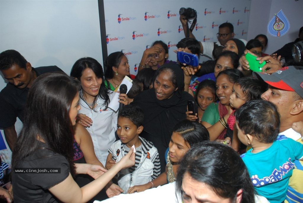 Aishwarya Rai Celebrates 20th Anniversary of Miss World title Win - 26 / 34 photos