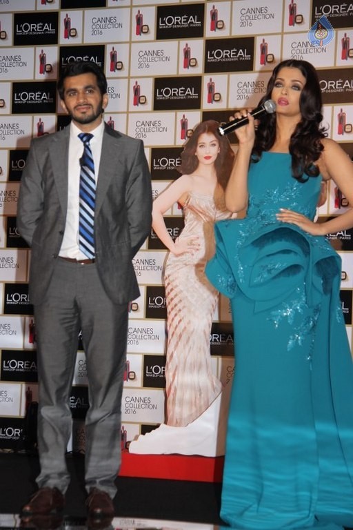 Aishwarya Rai Launches Cannes 2016 Collection  - 38 / 40 photos