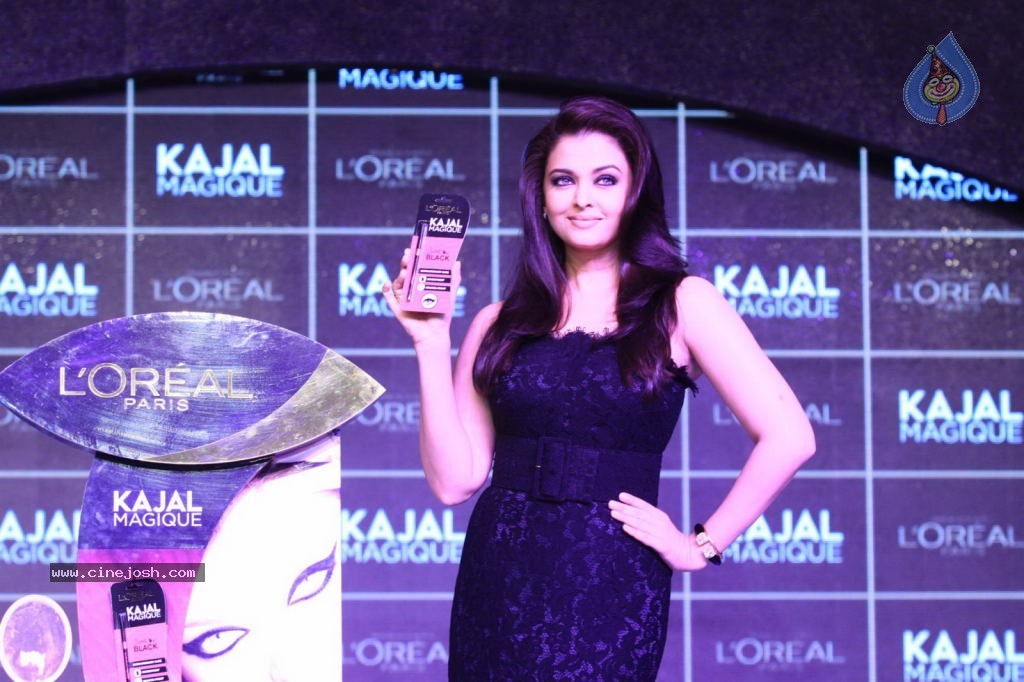 Aishwarya Rai Launches Kajal Magique - 33 / 46 photos