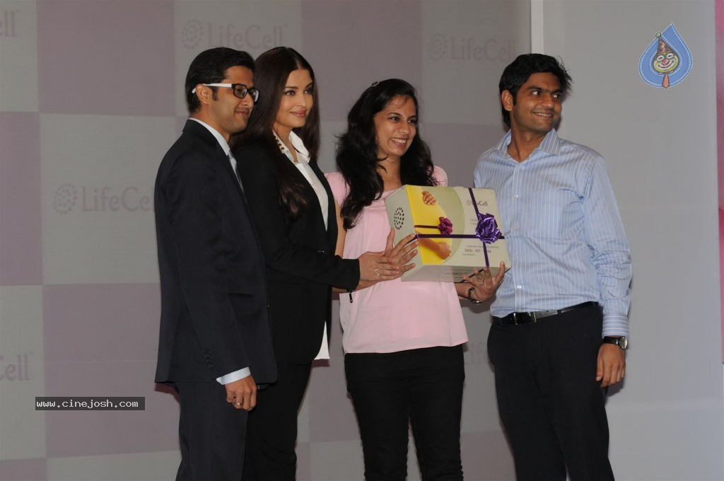 Aishwarya Rai Launches Stem Cell Banking - 7 / 43 photos