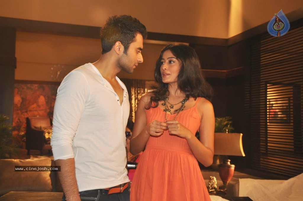 Ajab Gazabb Love Movie Launch - 6 / 34 photos