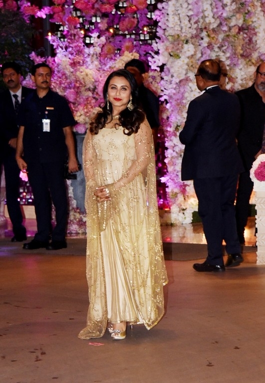 Akash Ambani And Shloka Mehta Engagement Party Photos - 40 / 41 photos