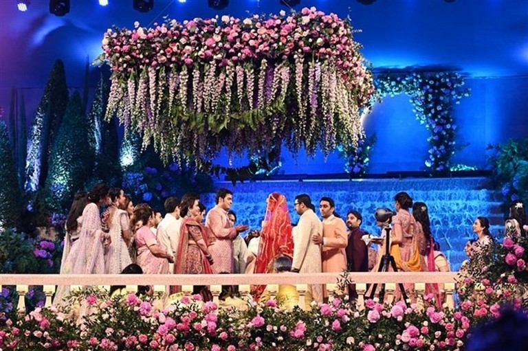 Akash Ambani and Shloka Mehta Wedding Reception - 27 / 43 photos