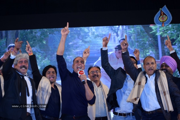 Akshay And Sonam Promote Pad Man - 4 / 21 photos