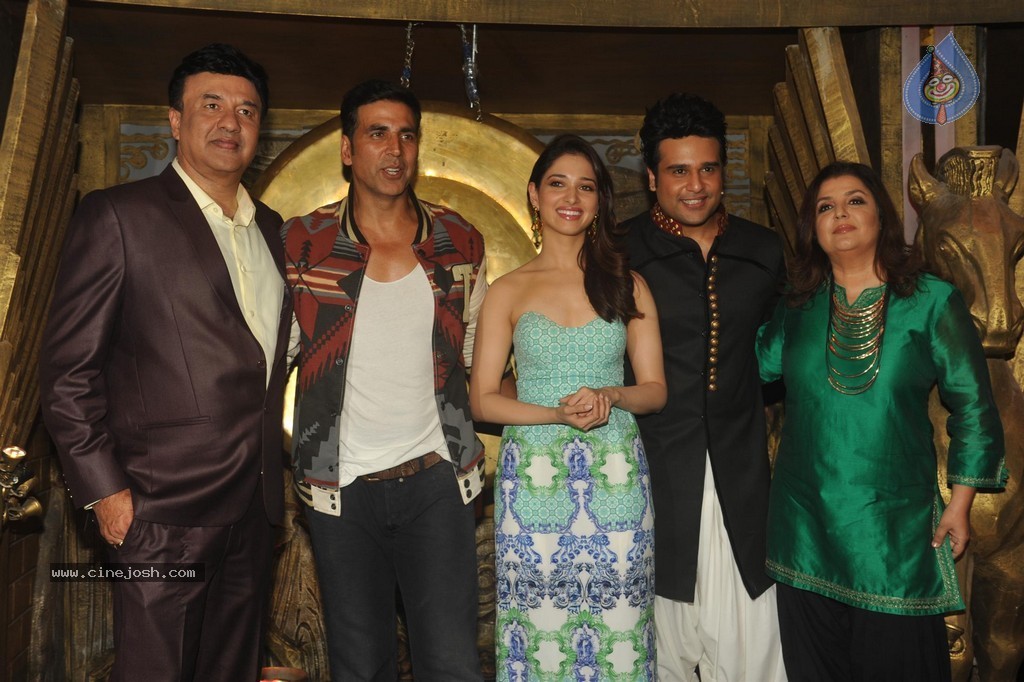 Akshay n Tamanna Promotes Film Entertainment - 3 / 39 photos