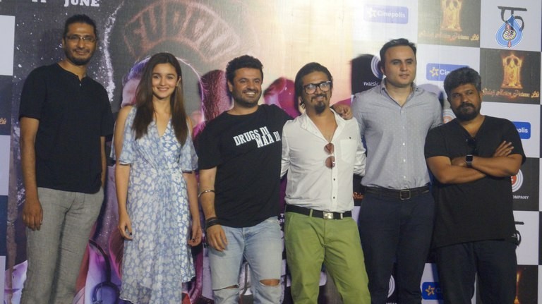 Alia Bhatt at Udta Punjab Film Ikk Kudi Song Launch - 5 / 37 photos