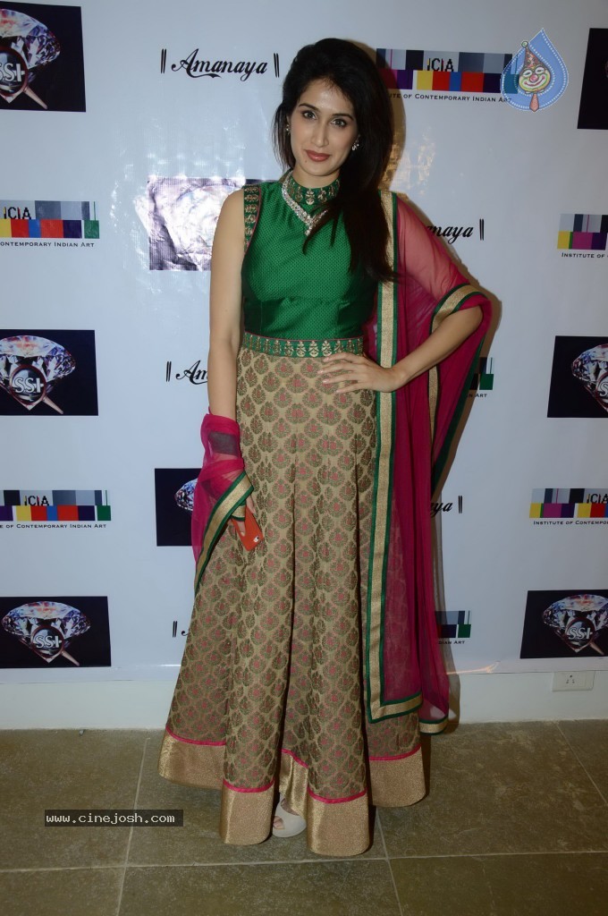 Amanaya Art n Sagar Samir IJ Fashion Show - 28 / 67 photos