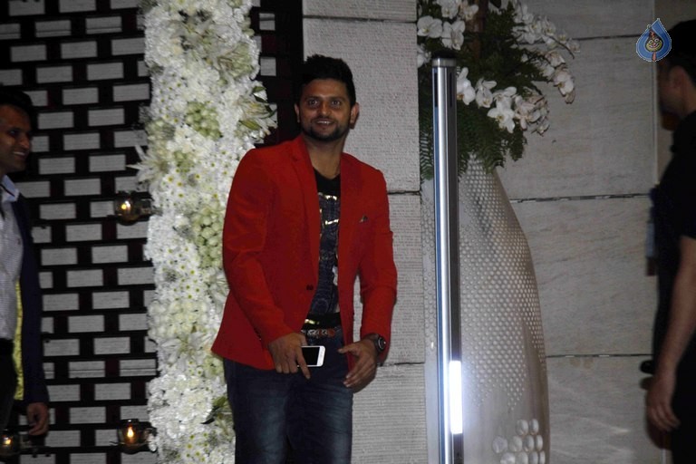Ambanis Hosted Party for Harbhajan and Rohit Sharma - 30 / 70 photos