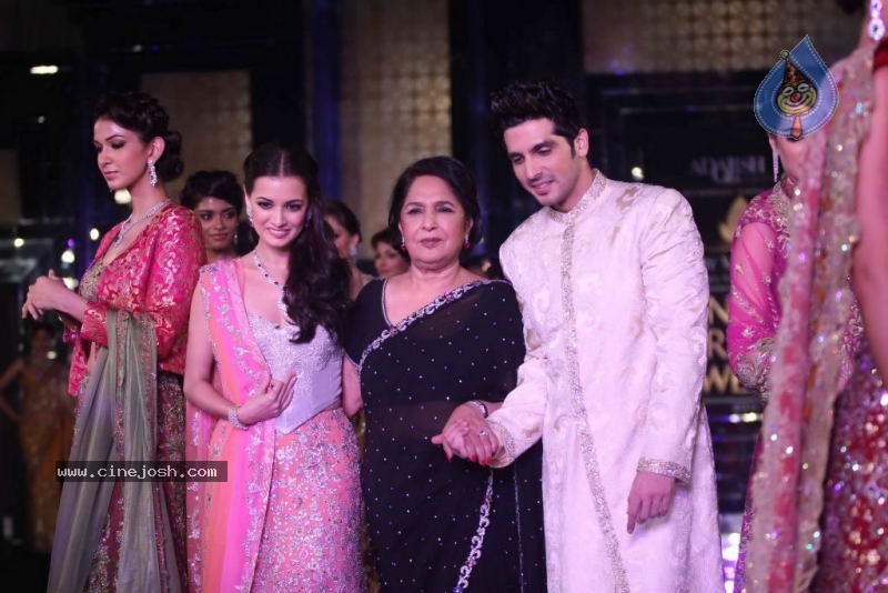 Aamby Valley Indian Bridal Week Day 2 - 10 / 74 photos