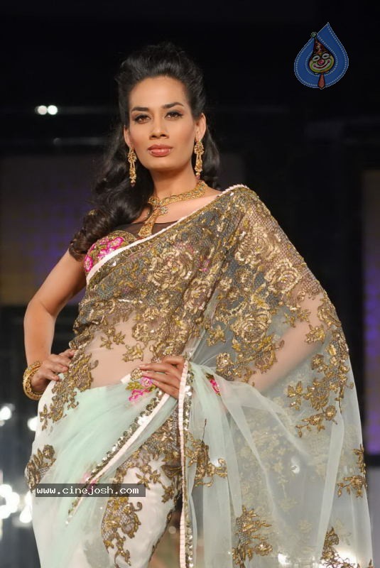 Aamby Valley Indian Bridal Week Day 2 - 32 / 74 photos