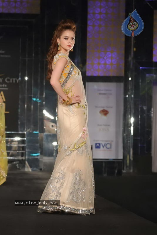 Aamby Valley Indian Bridal Week Day 2 - 39 / 74 photos