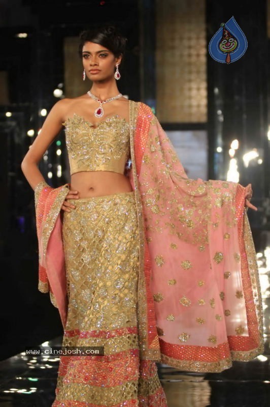 Aamby Valley Indian Bridal Week Day 2 - 43 / 74 photos