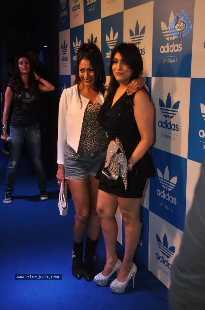 American Rapper Snoop Dogg Party - 72 / 114 photos