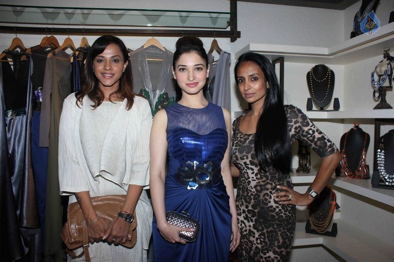 Amit Agarwal Fall Winter Couture Preview - 23 / 41 photos