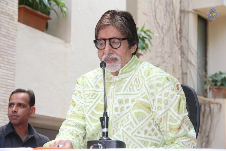 Amitabh Bachchan Birthday Meet - 14 / 21 photos