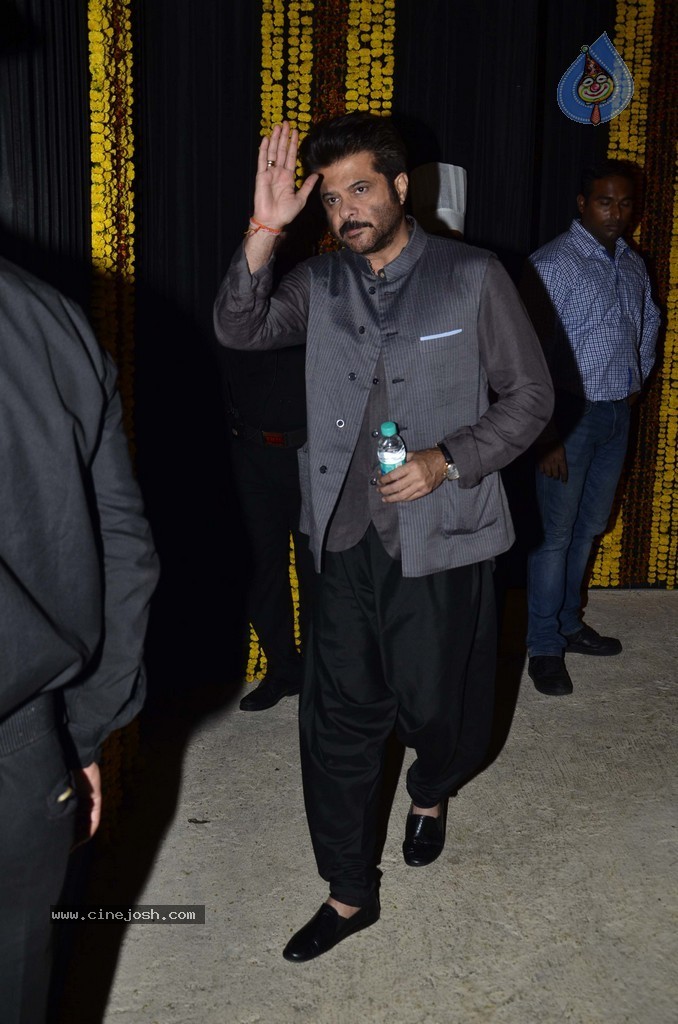 Amitabh Bachchan Hosted Diwali Party - 35 / 80 photos