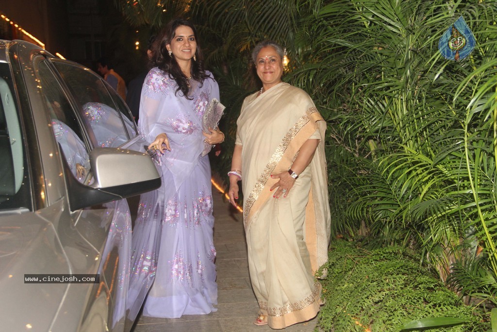 Amitabh Bachchan Hosted Diwali Party - 40 / 80 photos