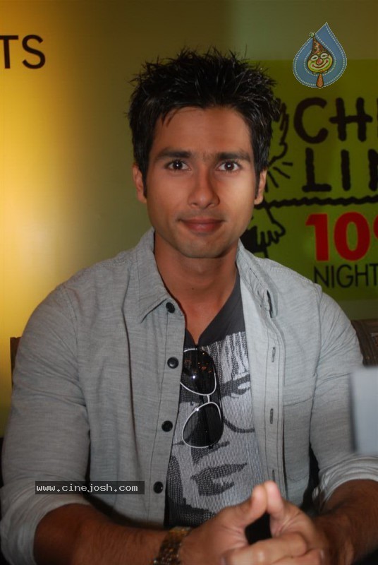 Amrita Rao,Shahid Kapoor At Swayamsiddh NGO Event - 11 / 35 photos