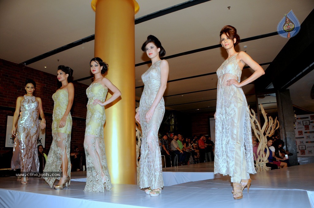 Amy Billimorias Eco Art Fashion Initiative Earth 21 - 69 / 73 photos