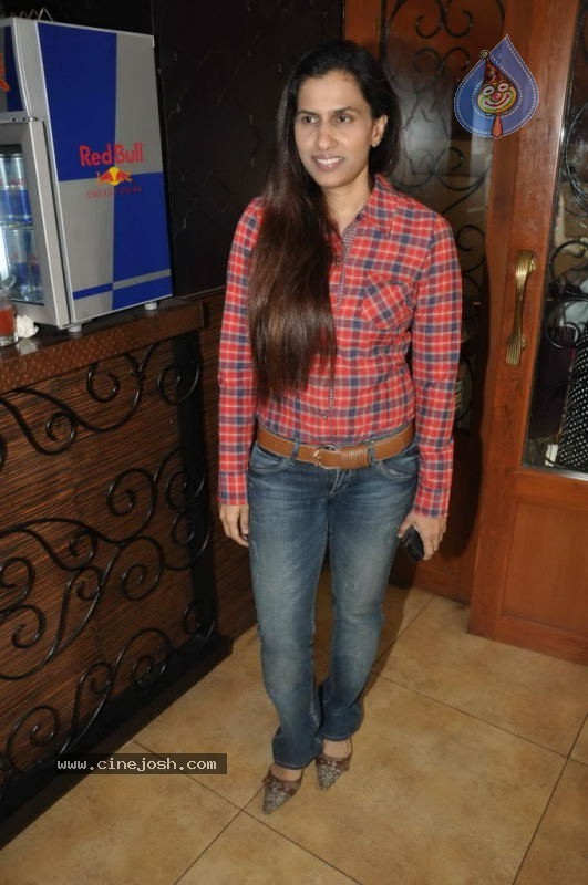 Anu Ranjan Birthday Party - 25 / 64 photos