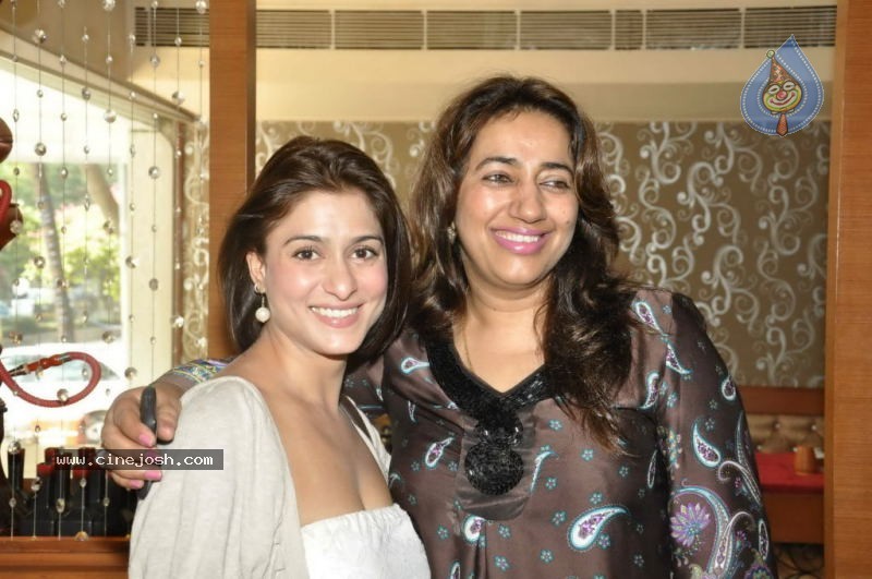 Anu Ranjan Birthday Party - 54 / 64 photos