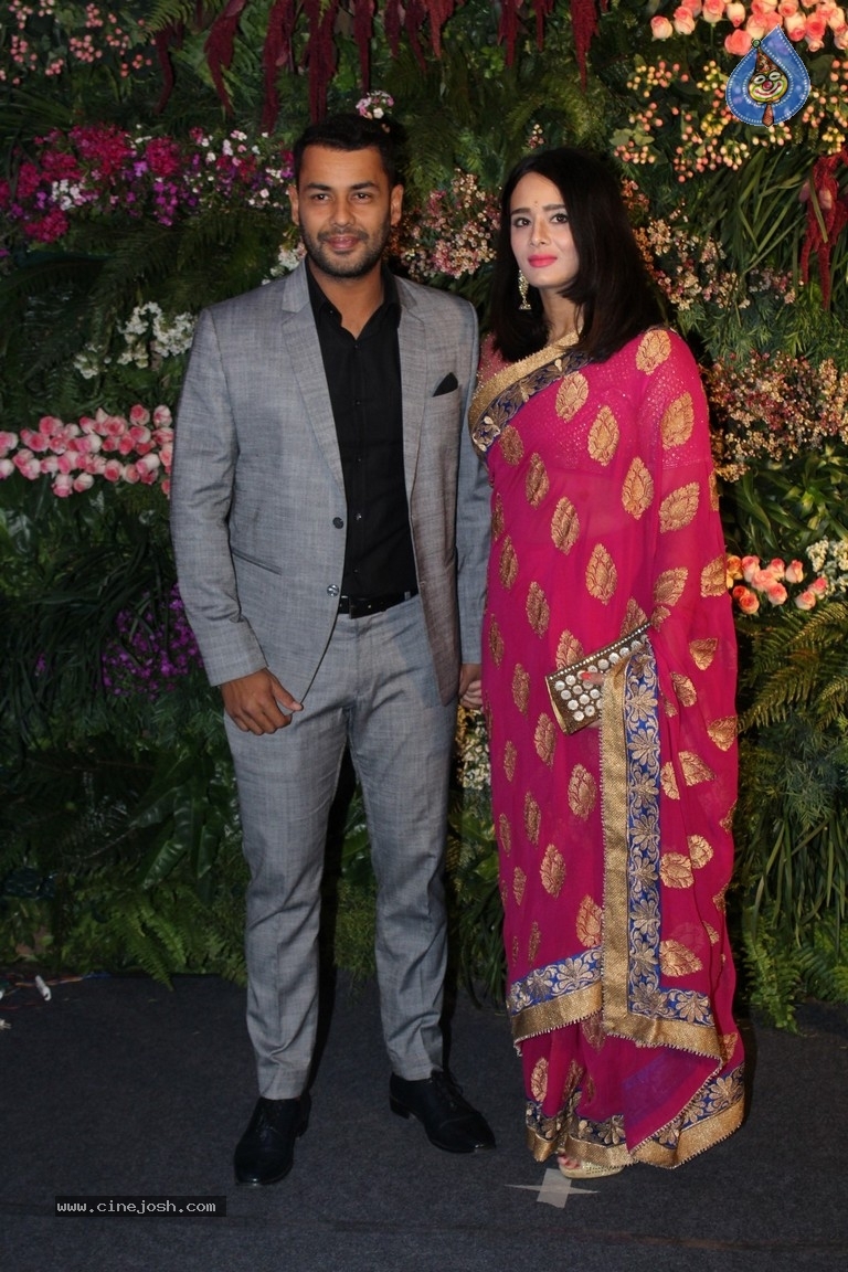 Anushka And Virat Wedding Celebration In Mumbai Set 1 - 13 / 84 photos