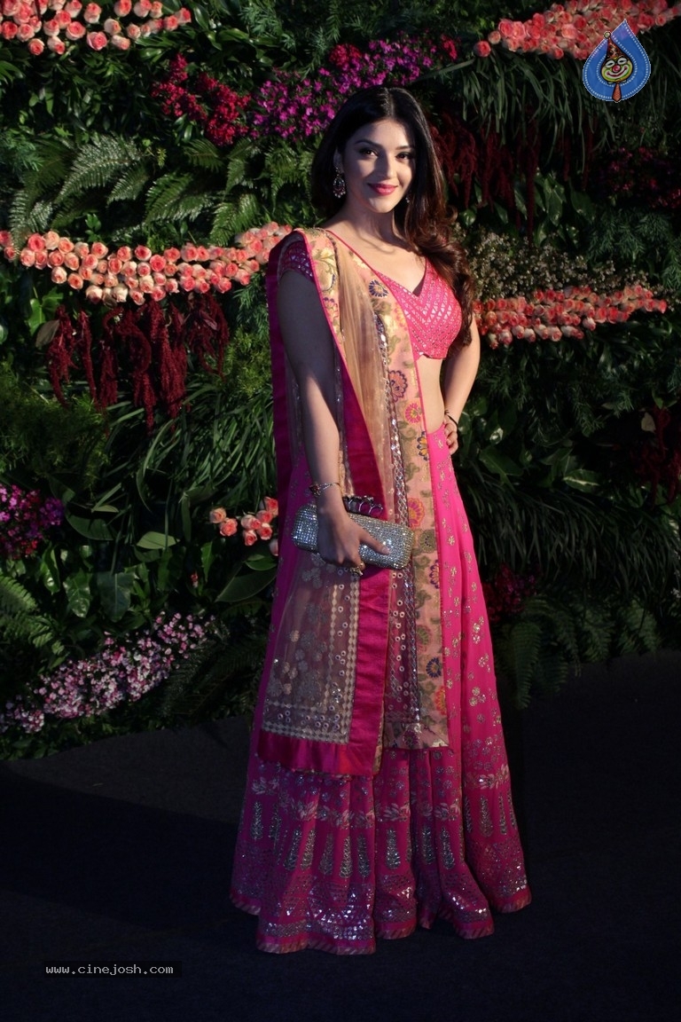 Anushka And Virat Wedding Celebration In Mumbai Set 1 - 23 / 84 photos