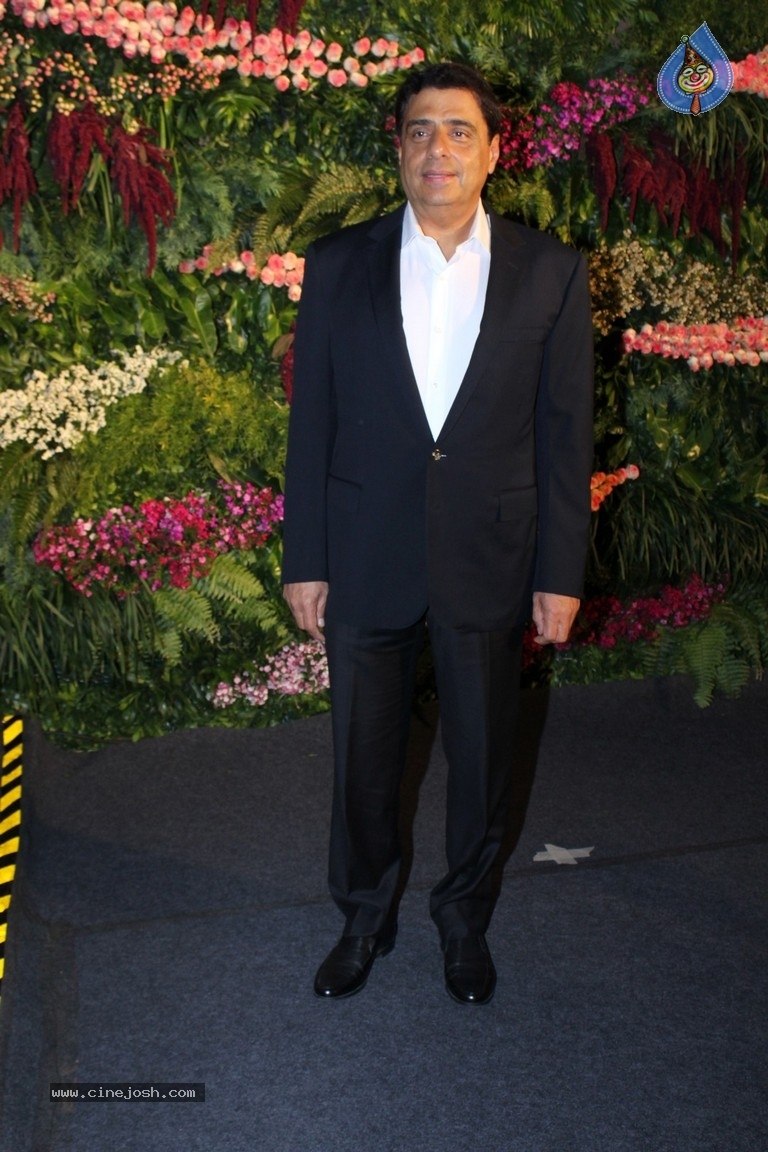 Anushka And Virat Wedding Celebration In Mumbai Set 1 - 25 / 84 photos