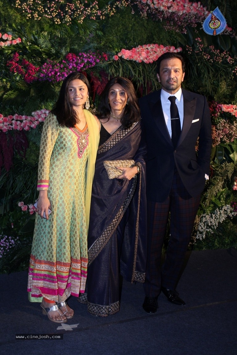 Anushka And Virat Wedding Celebration In Mumbai Set 1 - 27 / 84 photos