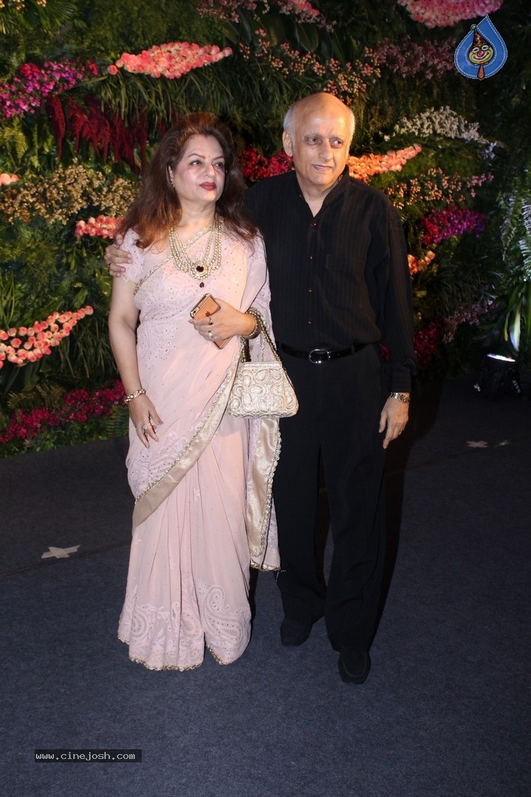 Anushka And Virat Wedding Celebration In Mumbai Set 1 - 29 / 84 photos