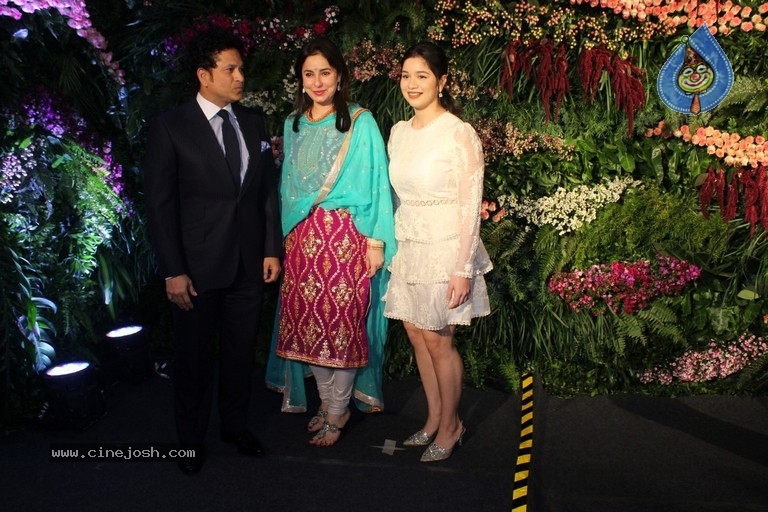 Anushka And Virat Wedding Celebration In Mumbai Set 1 - 30 / 84 photos