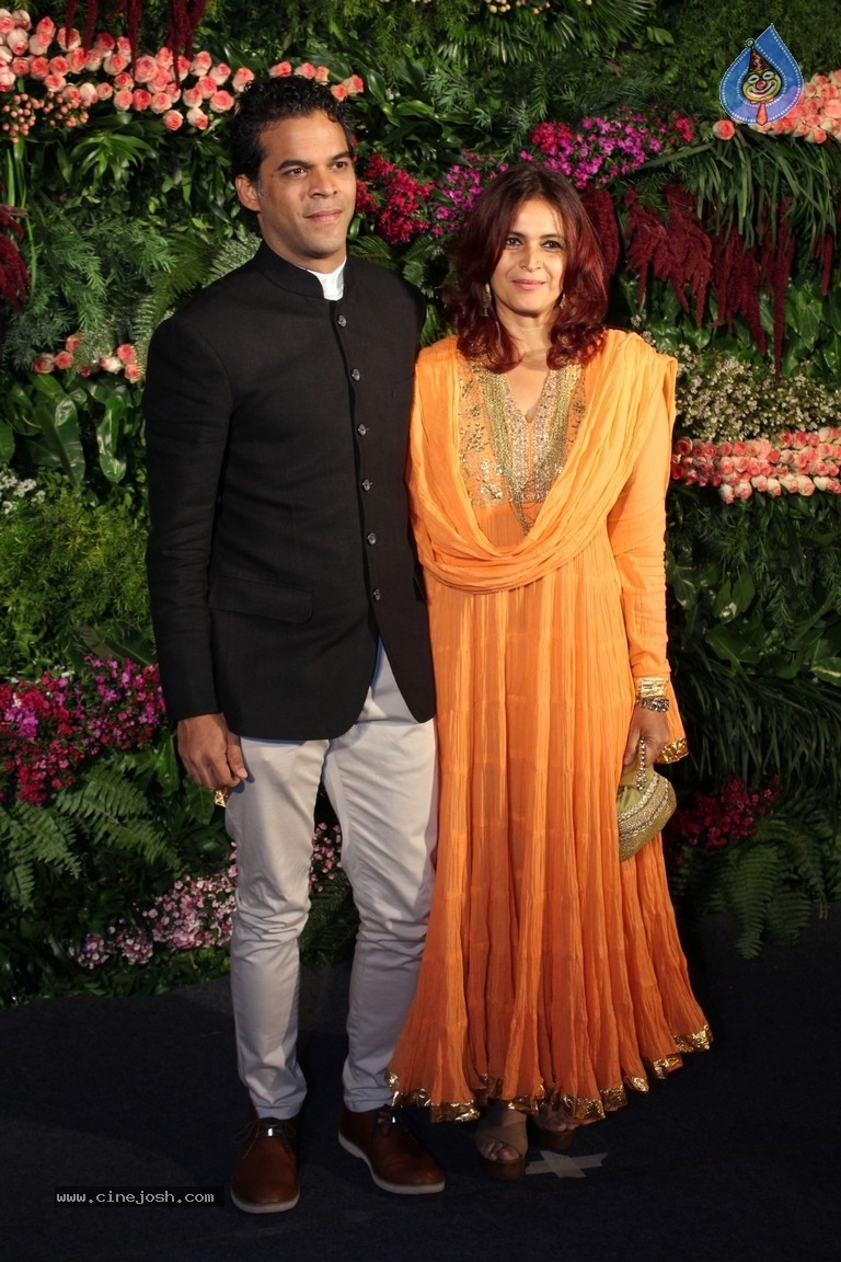 Anushka And Virat Wedding Celebration In Mumbai Set 1 - 33 / 84 photos